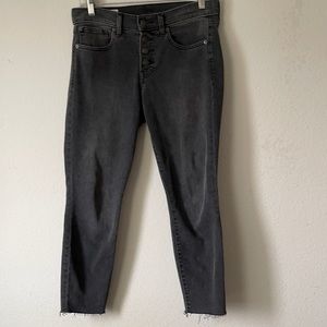 GAP’S brand . Size 28/ 6P. Color Gary